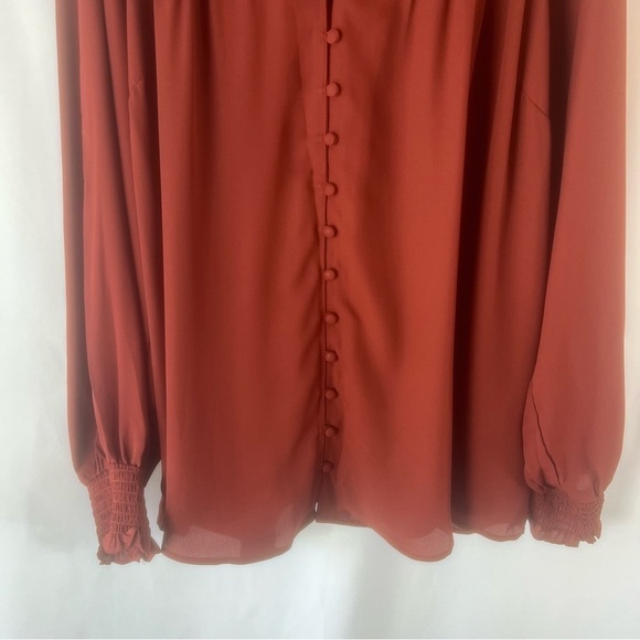 NWT Torrid Georgette Smocked Blouson Sleeve Blouse
Button-Down Blouse Size: 3 - Picture 7 of 17